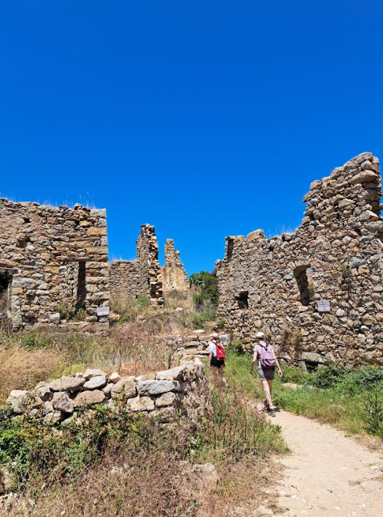 LES RANDONNÉES GUIDÉES DU BUREAU MONTAGNE DE BALAGNE